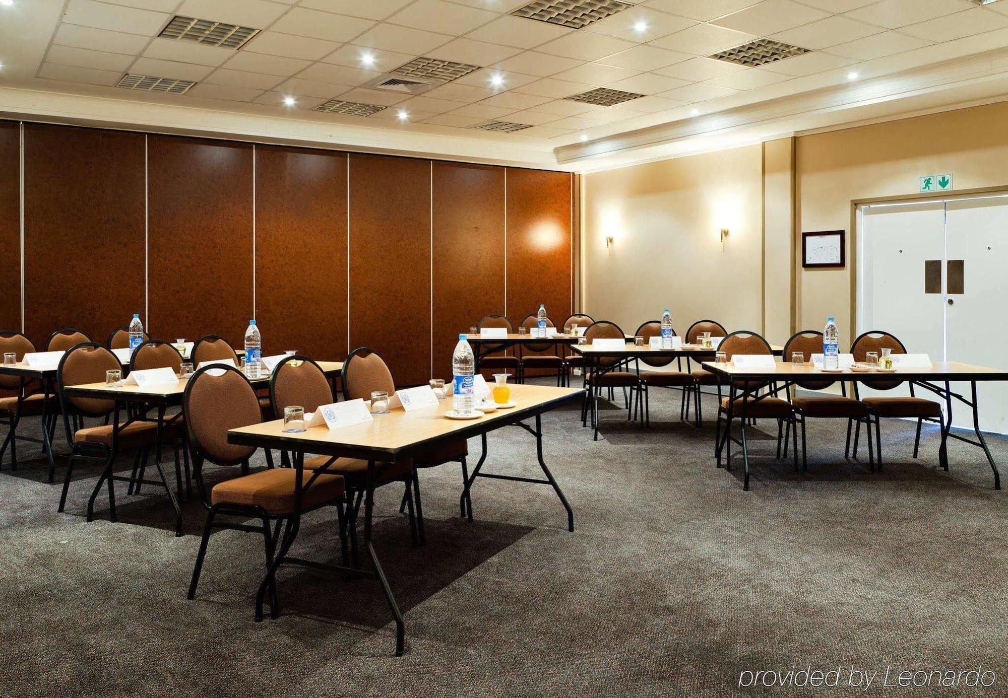 Protea Hotel By Marriott Karridene Beach Amanzimtoti Exterior foto